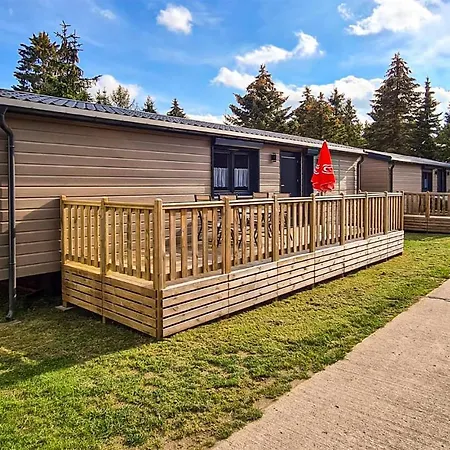 Campsite 2 Bedroom Stunning Stacaravan In Lohmen Am