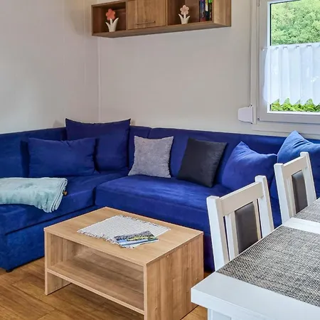 2 Bedroom Stunning Stacaravan In Lohmen Am Campsite Garden